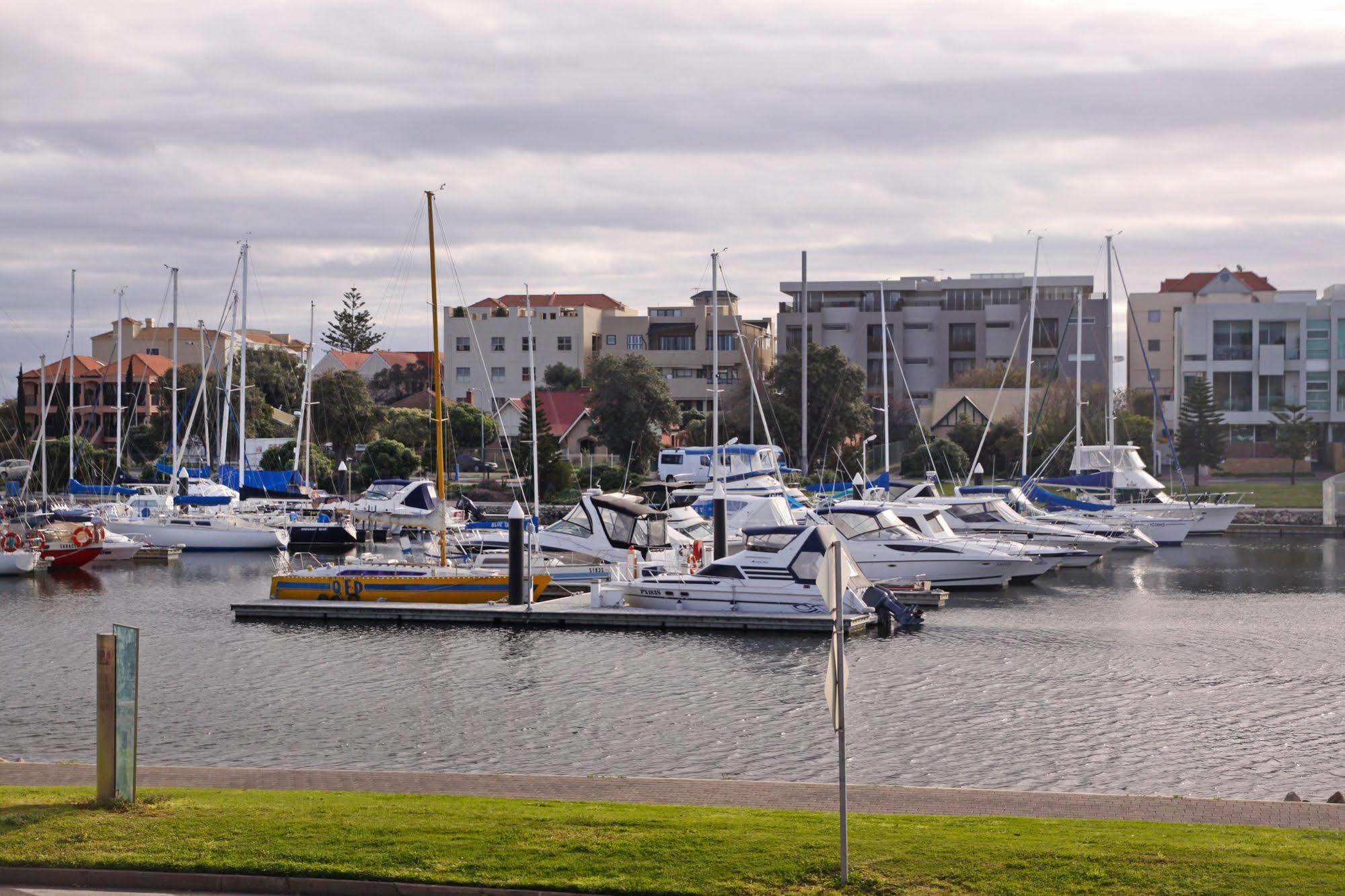 Bayswaterfront Apartments Adelaide Ngoại thất bức ảnh